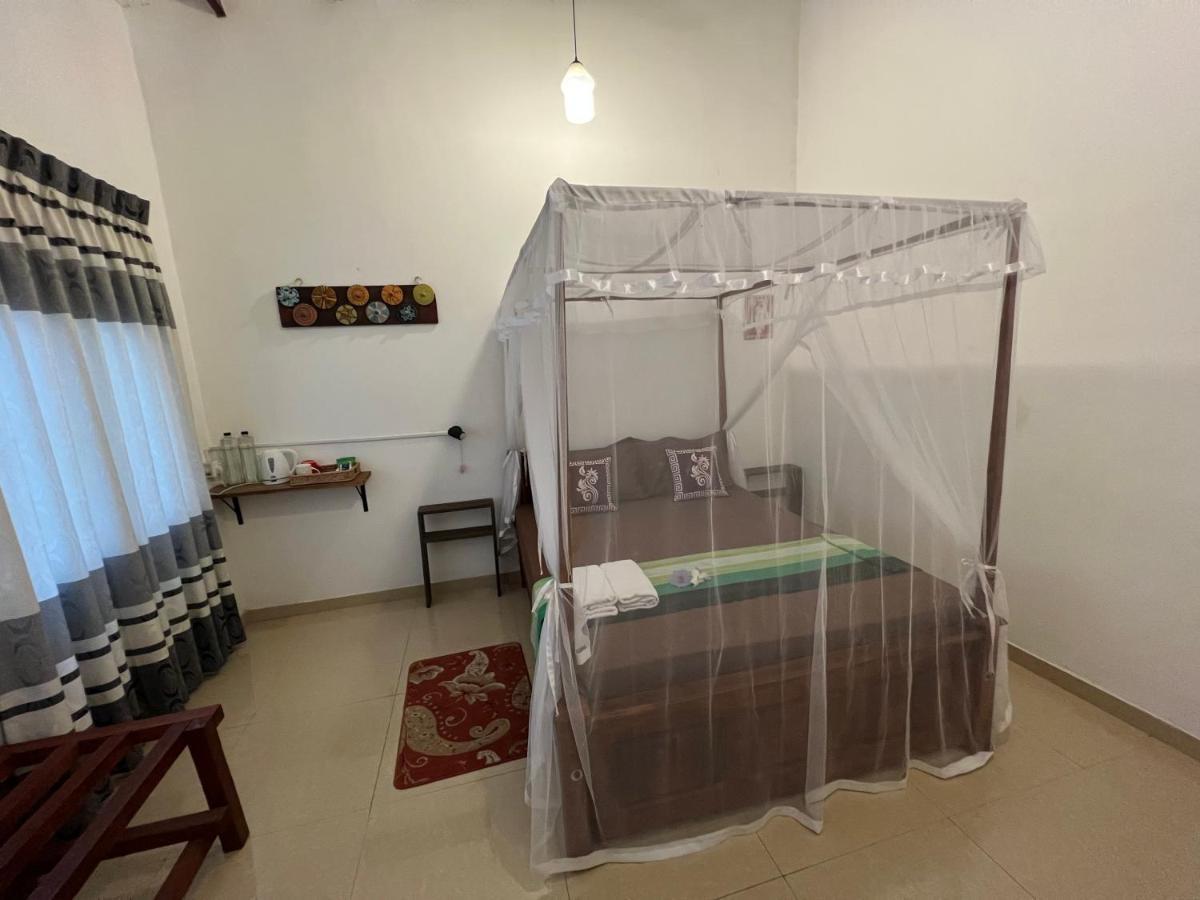 TEMBO Cottage Wilpattu Esterno foto